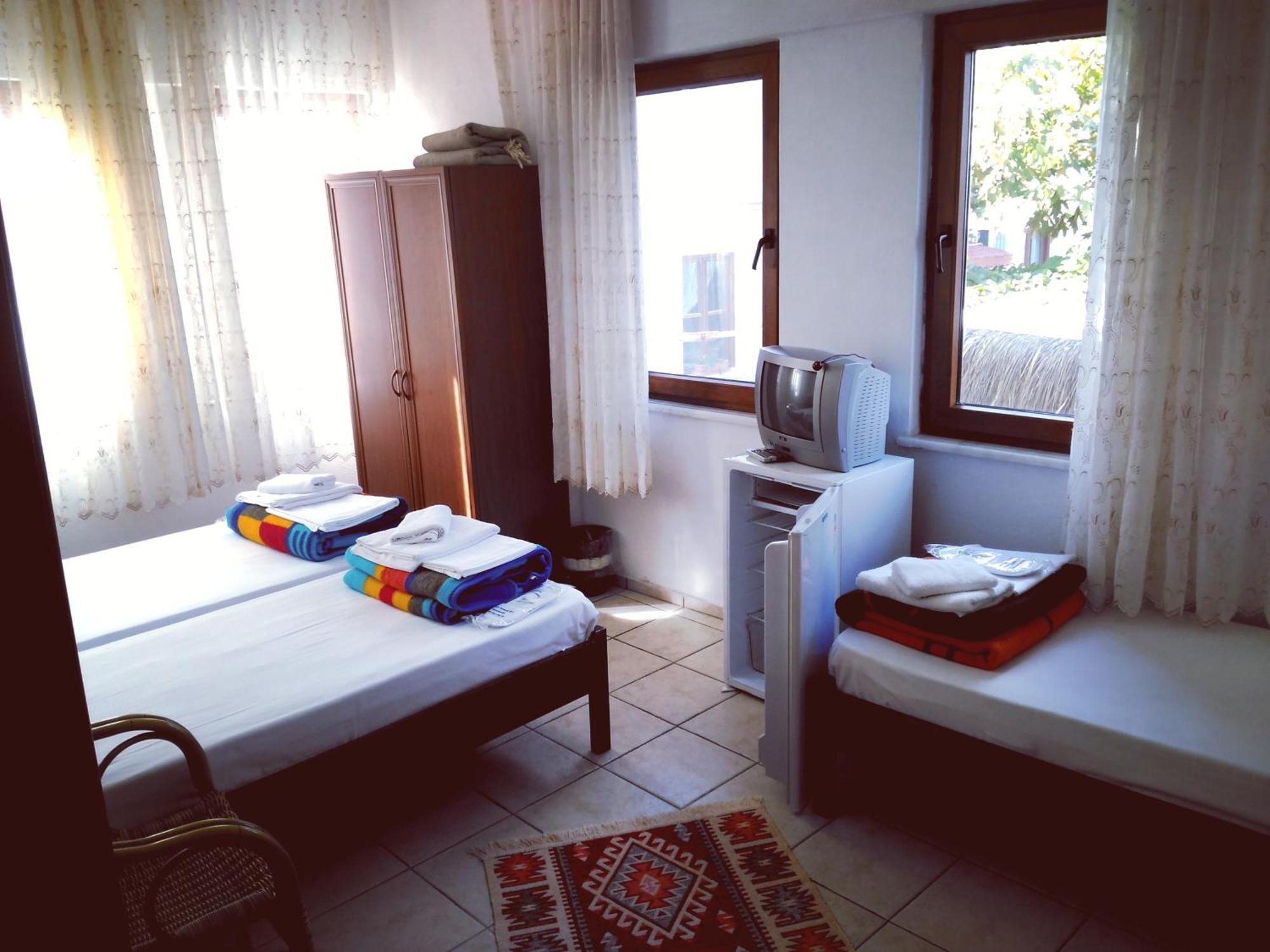 בוזקאדה Adali Guest House חדר תמונה